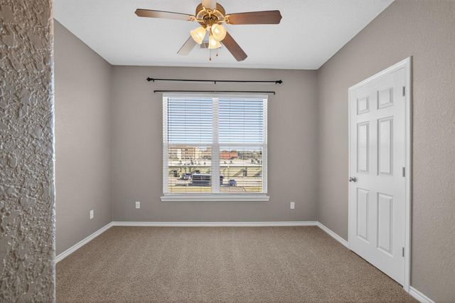 320 Cathedral Square, Beaumont, TX 77701