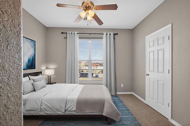 320 Cathedral Square, Beaumont, TX 77701