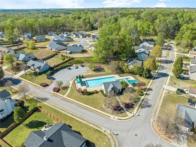 476 River Mist Circle, Jefferson, GA 30549
