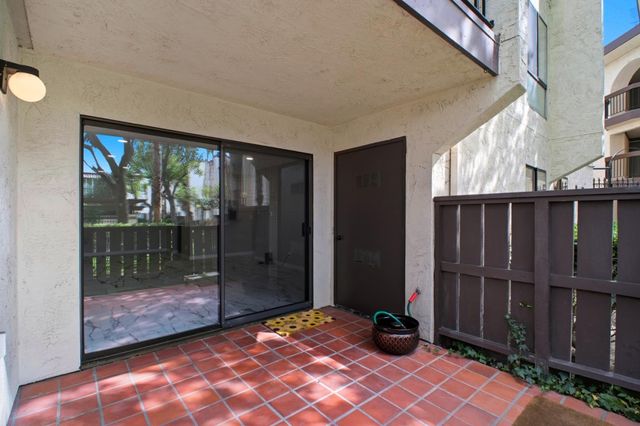 39975 Cedar Boulevard 136, Newark, CA 94560