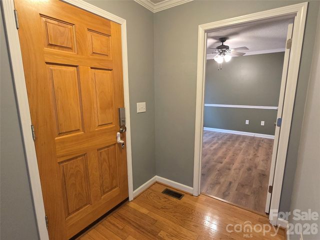 188 39th Avenue Court NW, Hickory, NC 28601