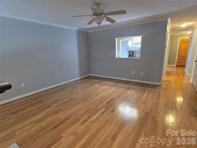 188 39th Avenue Court NW, Hickory, NC 28601