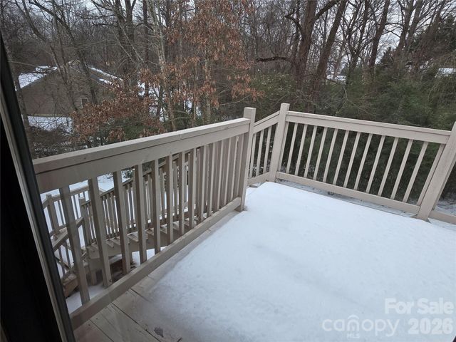 188 39th Avenue Court NW, Hickory, NC 28601