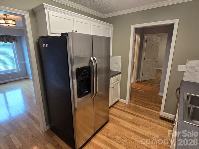 188 39th Avenue Court NW, Hickory, NC 28601