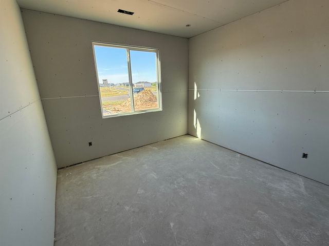 866 N Main, Goddard, KS 67052