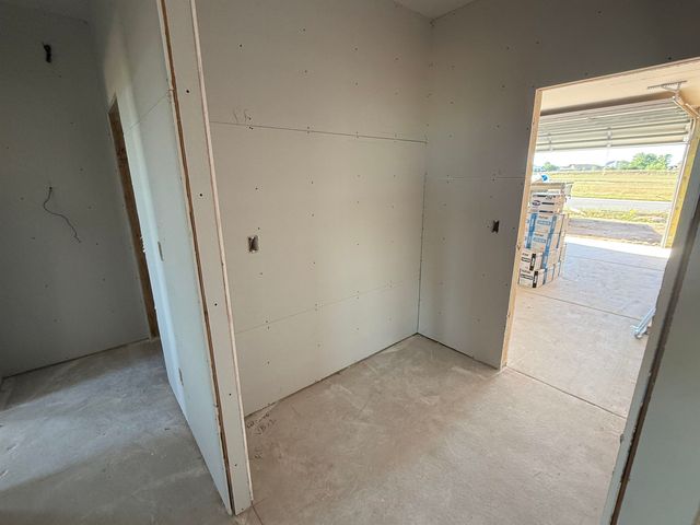 866 N Main, Goddard, KS 67052
