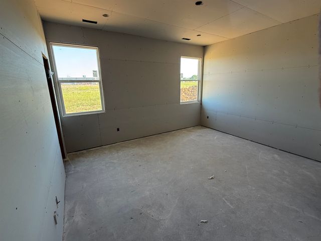 866 N Main, Goddard, KS 67052