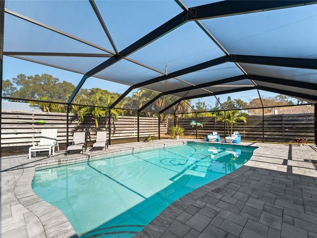 2003 49TH STREET W, Bradenton, FL 34209