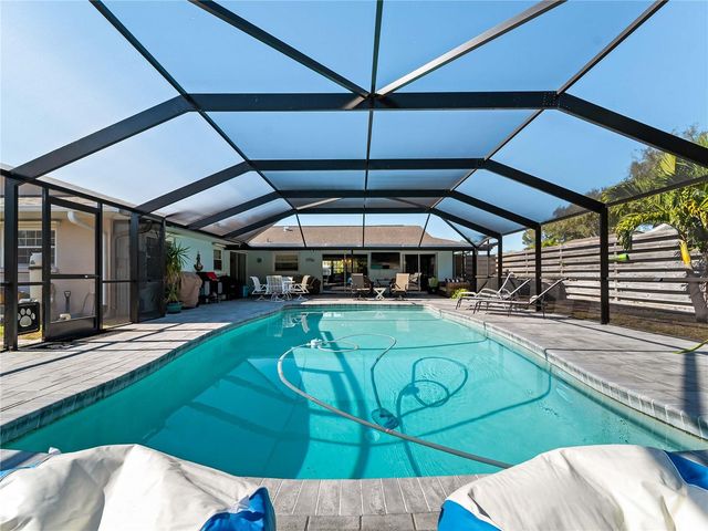 2003 49TH STREET W, Bradenton, FL 34209