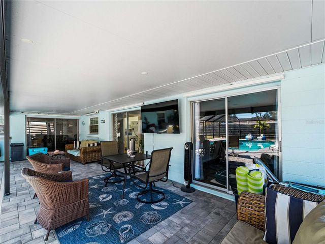 2003 49TH STREET W, Bradenton, FL 34209