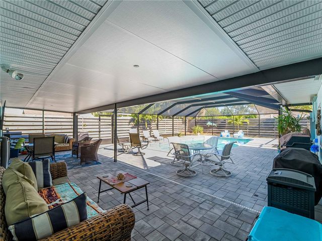 2003 49TH STREET W, Bradenton, FL 34209