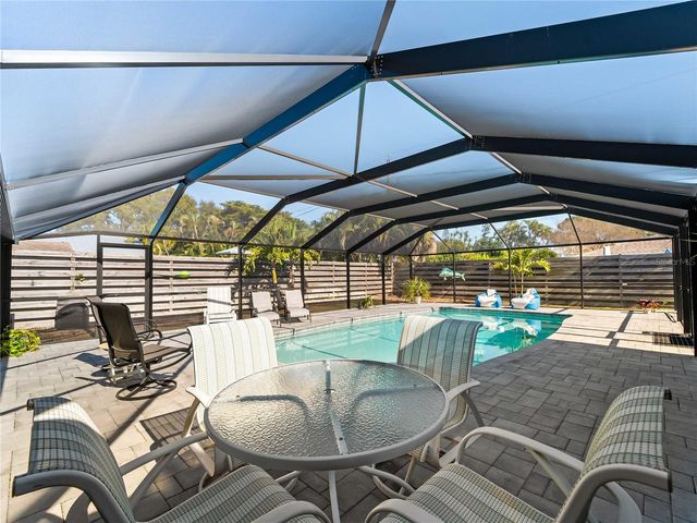 2003 49TH STREET W, Bradenton, FL 34209