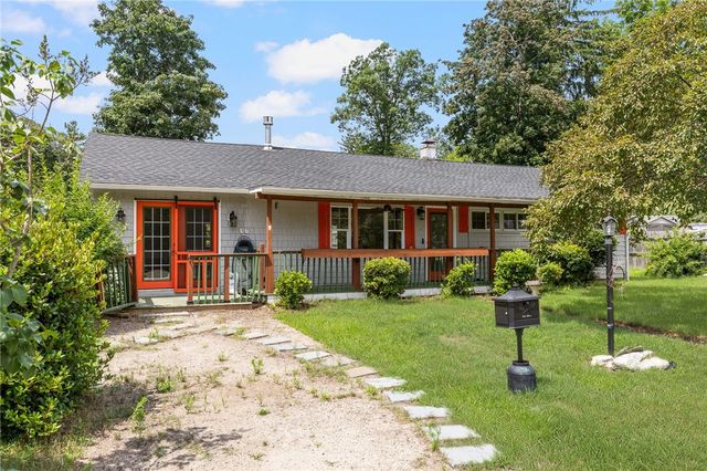37 Gerald Street, Warwick, RI 02886