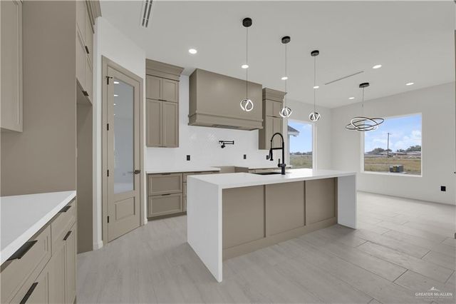 903 E 38th E Street, San Juan, TX 78589