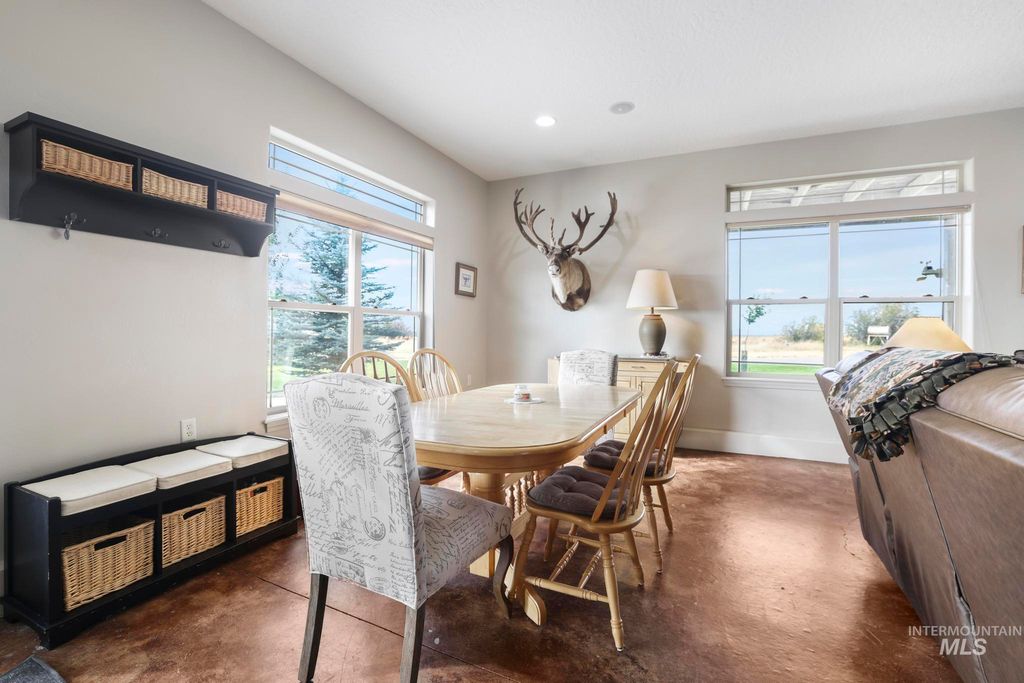 103 Horseshoe Loop, Fairfield, ID 83327 photo 5