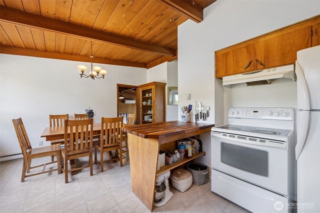 2210 Huron Street, Bellingham, WA 98229