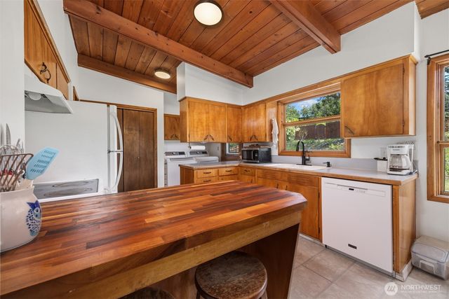 2210 Huron Street, Bellingham, WA 98229