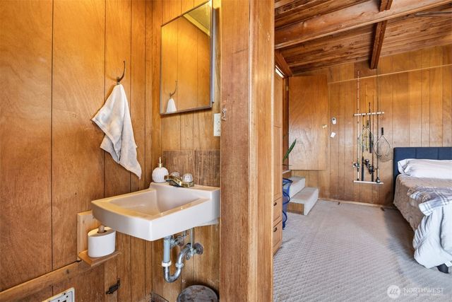 2210 Huron Street, Bellingham, WA 98229