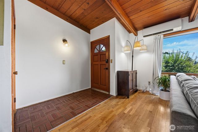 2210 Huron Street, Bellingham, WA 98229