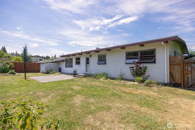 2210 Huron Street, Bellingham, WA 98229