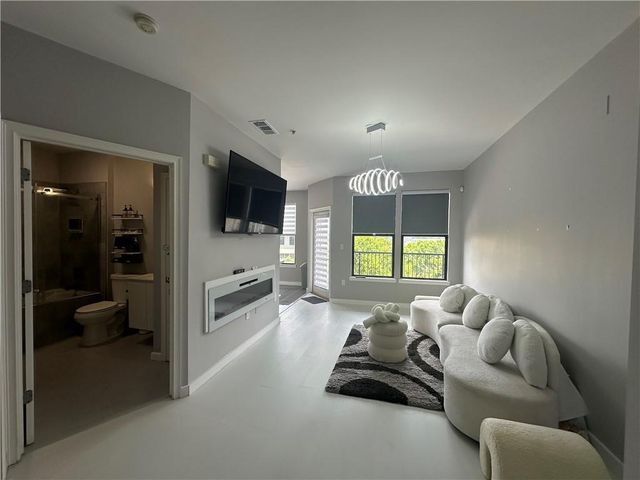 898 Oak SW Street 1306, Atlanta, GA 30310