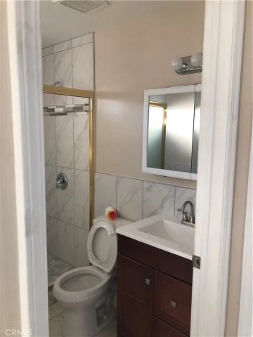 3616 W Victory, Burbank, CA 91505