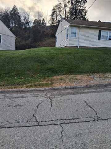 320 Dersam Street, Port Vue, PA 15133