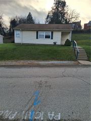 320 Dersam Street, Port Vue, PA 15133