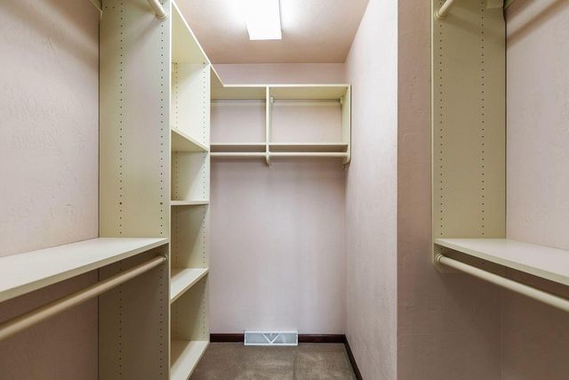 2041 FOXLAND STREET, Kaukauna, WI 54130