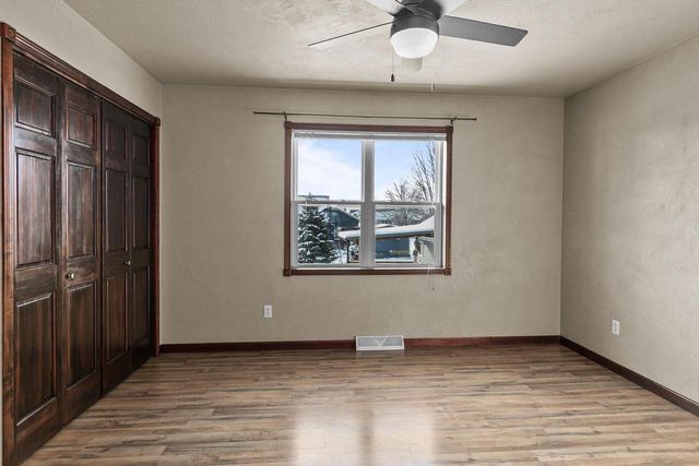 2041 FOXLAND STREET, Kaukauna, WI 54130