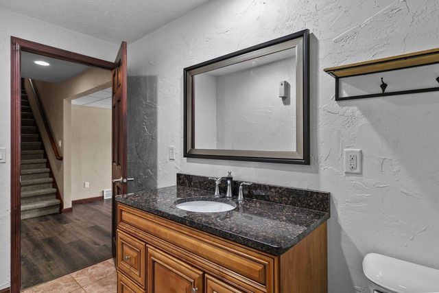 2041 FOXLAND STREET, Kaukauna, WI 54130