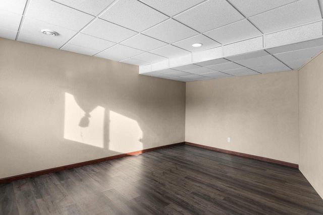 2041 FOXLAND STREET, Kaukauna, WI 54130