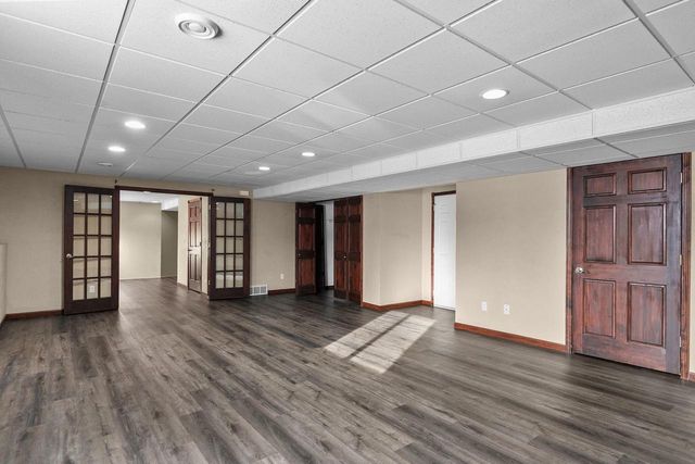 2041 FOXLAND STREET, Kaukauna, WI 54130