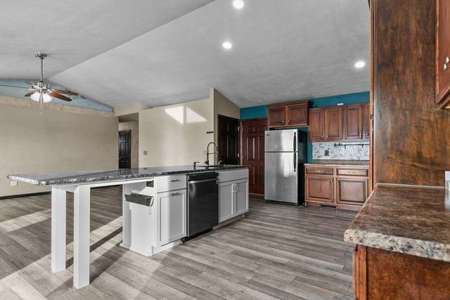 2041 FOXLAND STREET, Kaukauna, WI 54130