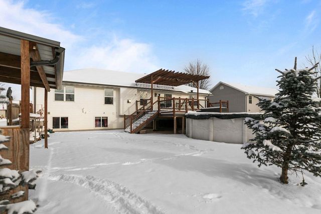 2041 FOXLAND STREET, Kaukauna, WI 54130