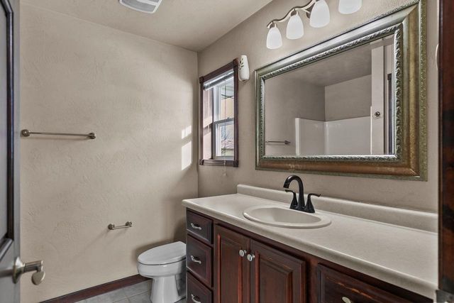 2041 FOXLAND STREET, Kaukauna, WI 54130