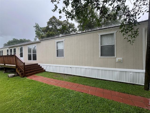 4715 3rd Street, Bacliff, TX 77518