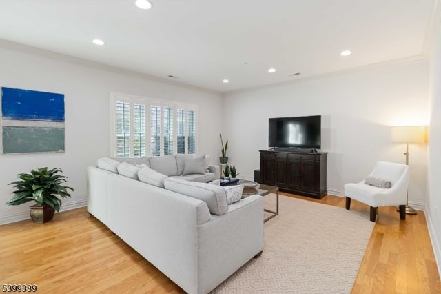 3 Carrington Way, Morris Twp., NJ 07960