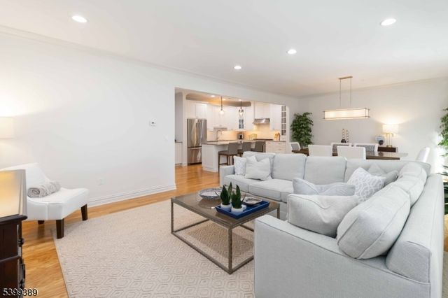 3 Carrington Way, Morris Twp., NJ 07960