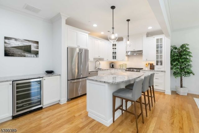 3 Carrington Way, Morris Twp., NJ 07960