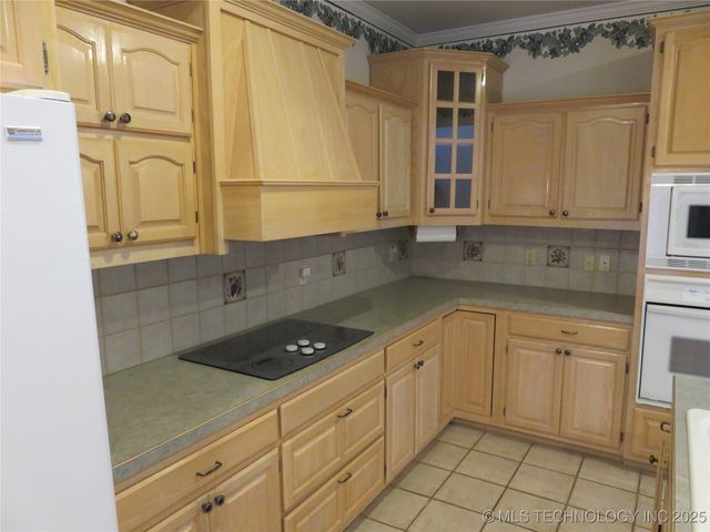 3705 S Nassau Avenue, Sand Springs, OK 74063