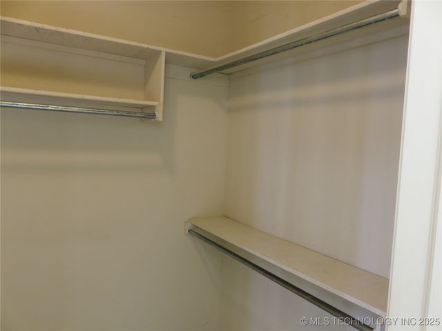 3705 S Nassau Avenue, Sand Springs, OK 74063