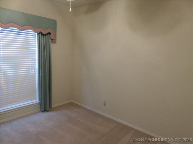 3705 S Nassau Avenue, Sand Springs, OK 74063