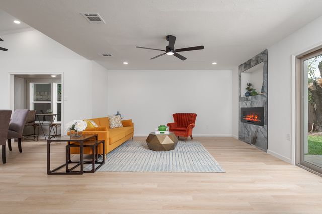 4148 N Colony Boulevard, The Colony, TX 75056