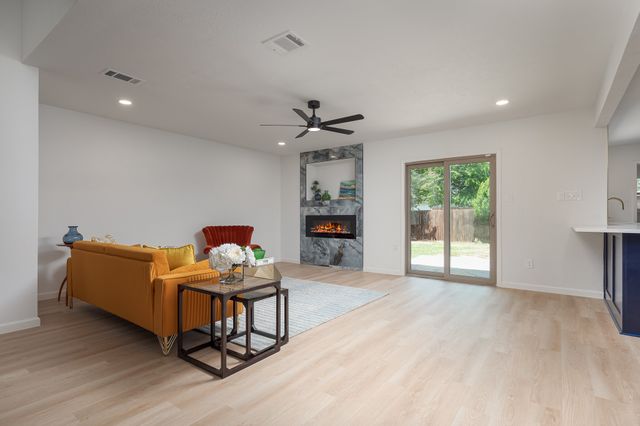 4148 N Colony Boulevard, The Colony, TX 75056