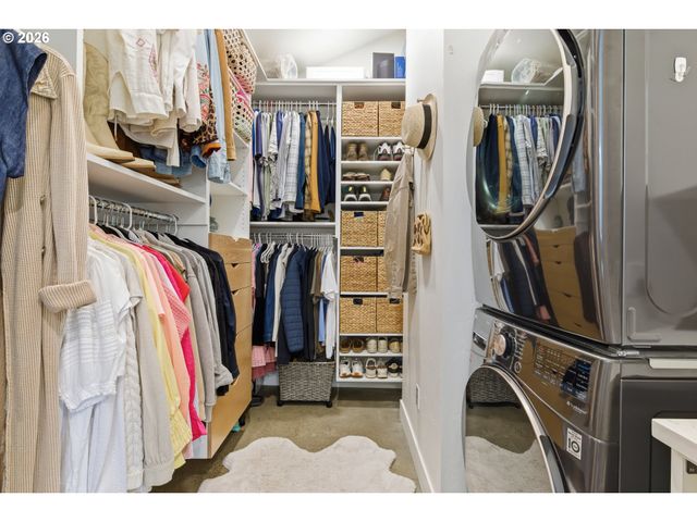 17424 Se HIGHWAY 224, Damascus, OR 97089
