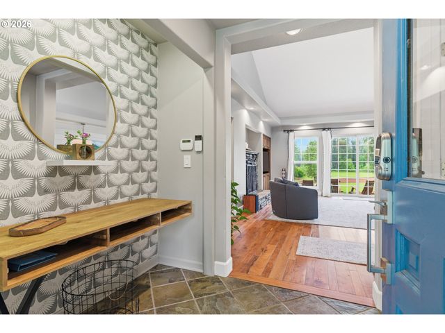 17424 Se HIGHWAY 224, Damascus, OR 97089