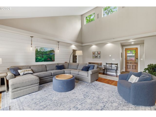 17424 Se HIGHWAY 224, Damascus, OR 97089