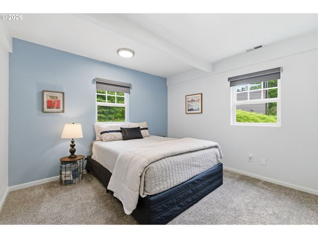 17424 Se HIGHWAY 224, Damascus, OR 97089