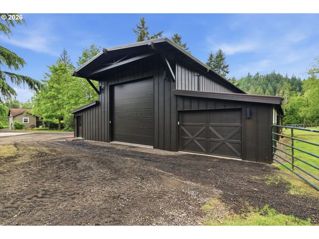 17424 Se HIGHWAY 224, Damascus, OR 97089
